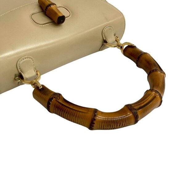 GUCCI Cream Leather Bamboo Bag - Picture 4 of 10